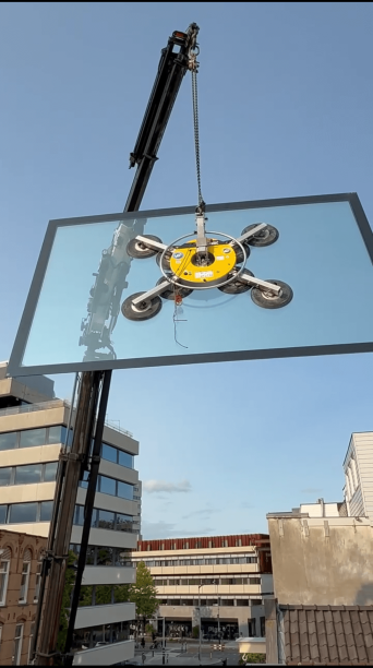 lichtstraat monteren met kraan door daktechniek midden nederland uit baarn